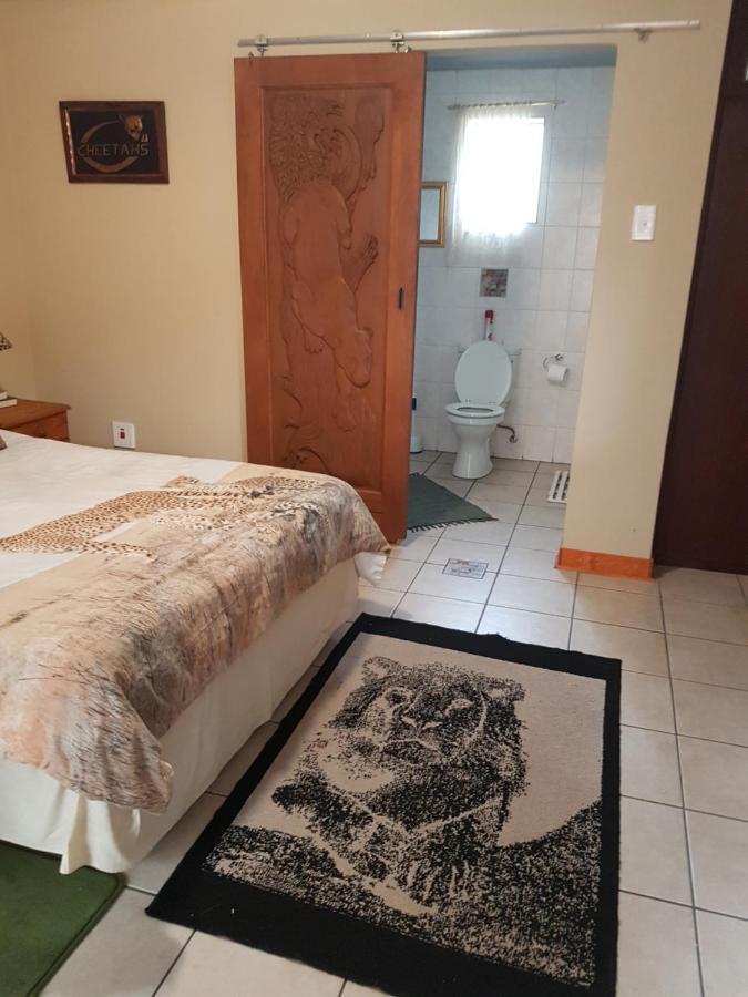 African Elephant Guesthouse Джермистон Экстерьер фото