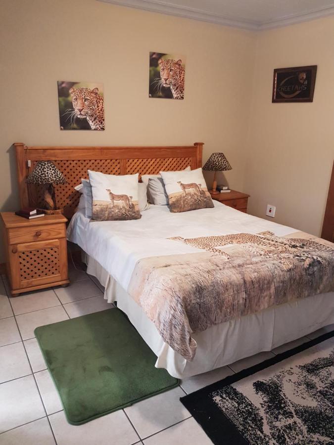 African Elephant Guesthouse Джермистон Экстерьер фото